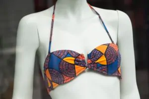 Leia mais sobre o artigo Máquinas Para Costurar Biquíni: 5 Modelos Essenciais!